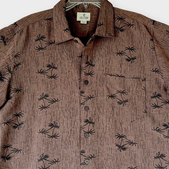 SOLITUDE Short Sleeves Button Up Hawaiian Shirt Relax Fit Size M Brown Palm Tree - Picture 3 of 12